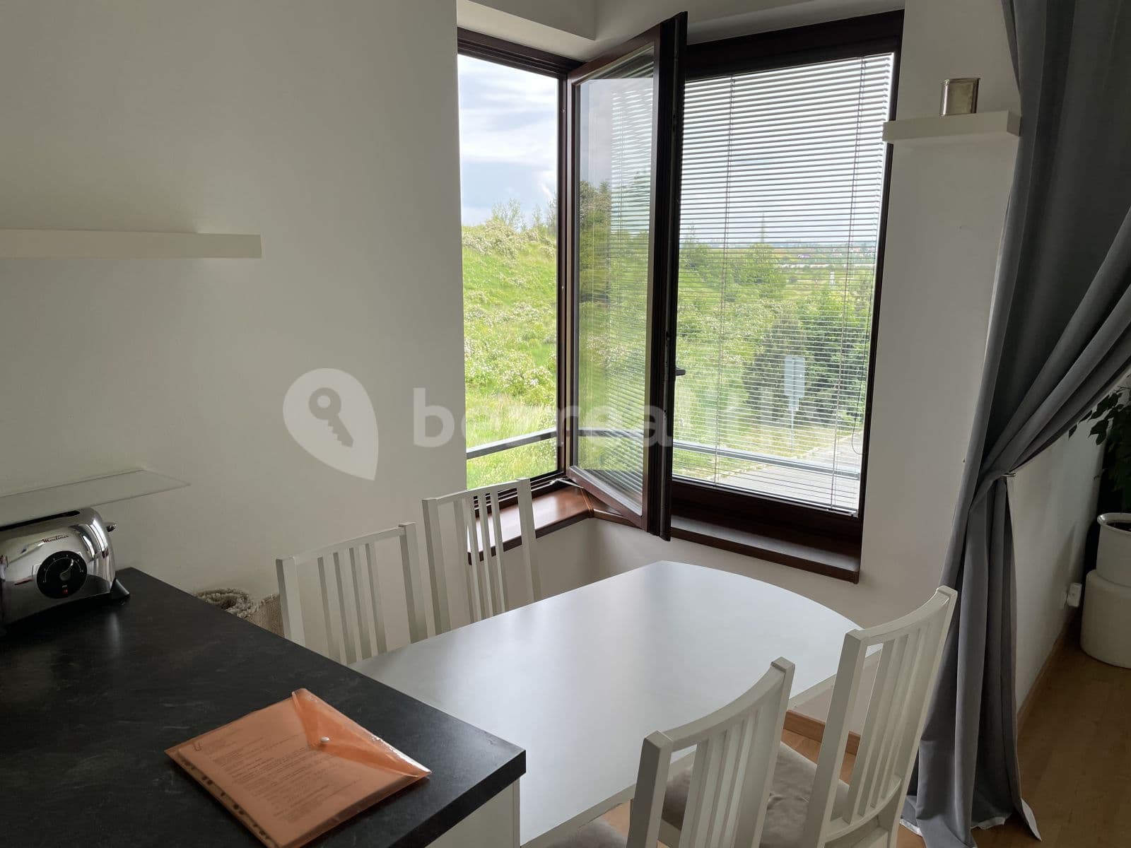 Prenájom bytu 1-izbový 39 m², Dragounská, Praha, Praha Prenájom bytu 1-izbový 39 m², Dragounská, Praha, Praha