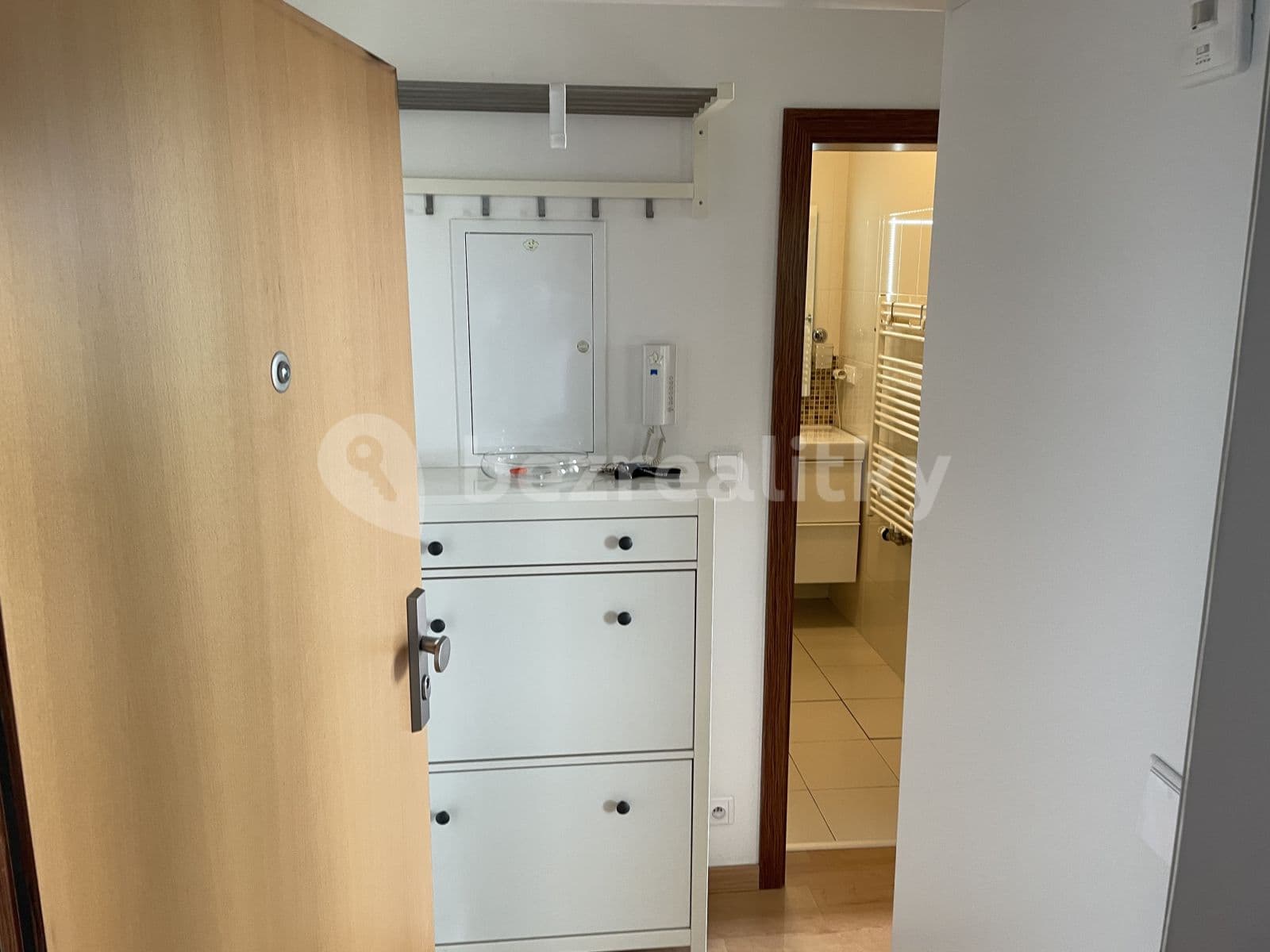 Prenájom bytu 1-izbový 39 m², Dragounská, Praha, Praha Prenájom bytu 1-izbový 39 m², Dragounská, Praha, Praha