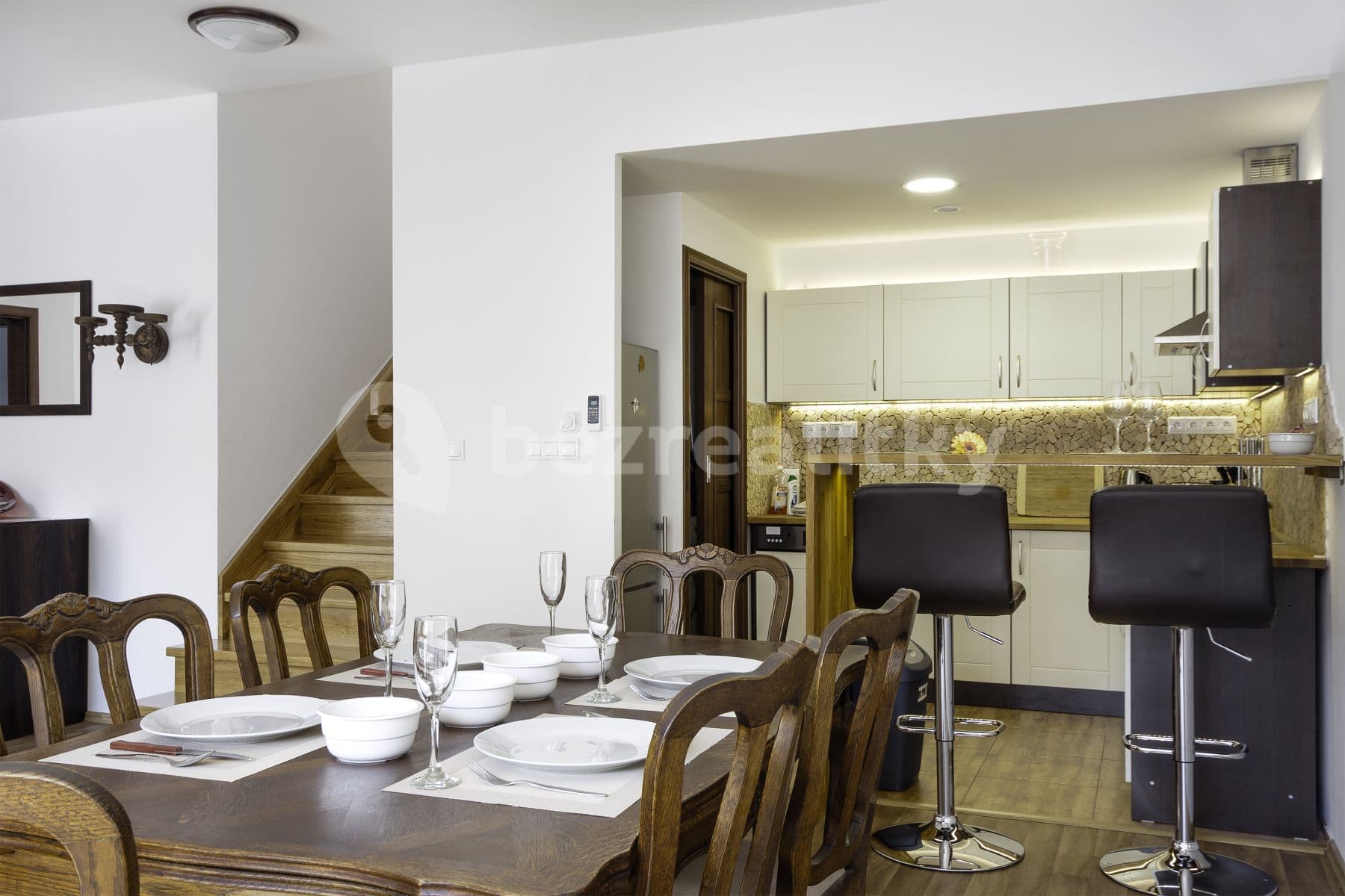 Prenájom bytu 3-izbový 120 m², Vltavská, Praha, Praha Prenájom bytu 3-izbový 120 m², Vltavská, Praha, Praha