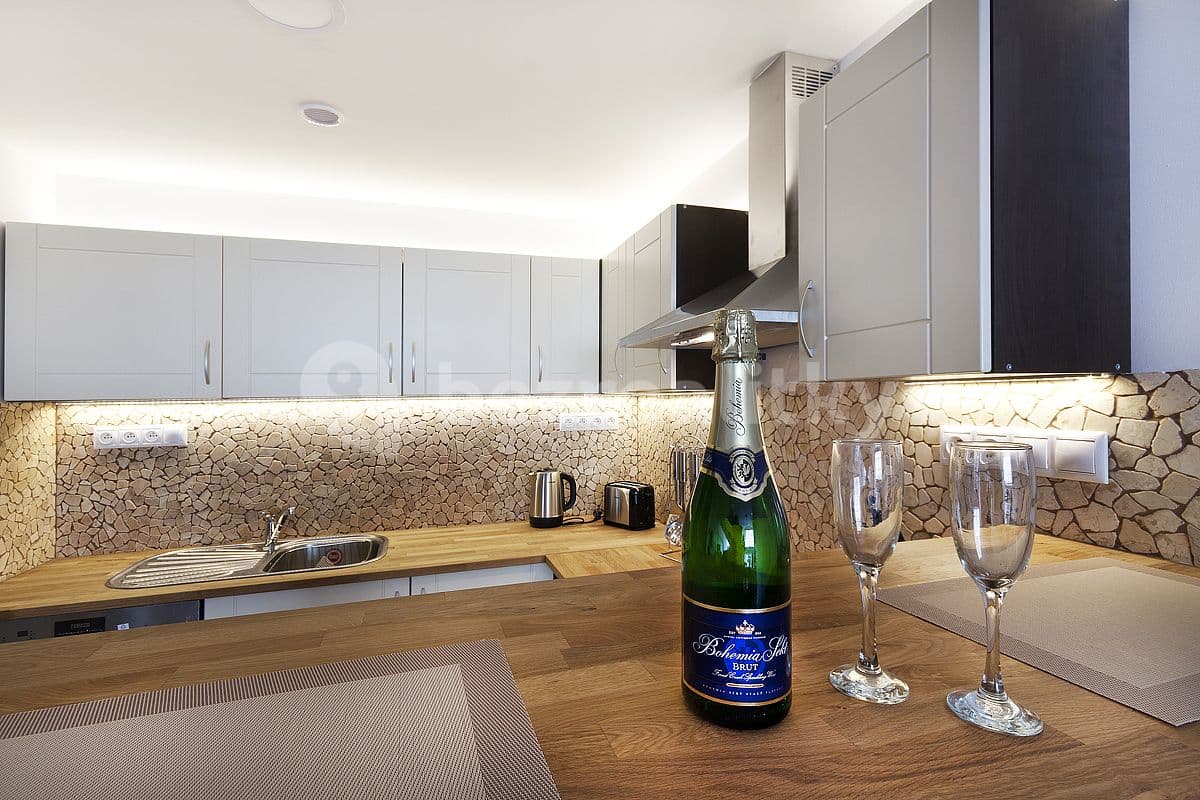Prenájom bytu 3-izbový 120 m², Vltavská, Praha, Praha Prenájom bytu 3-izbový 120 m², Vltavská, Praha, Praha