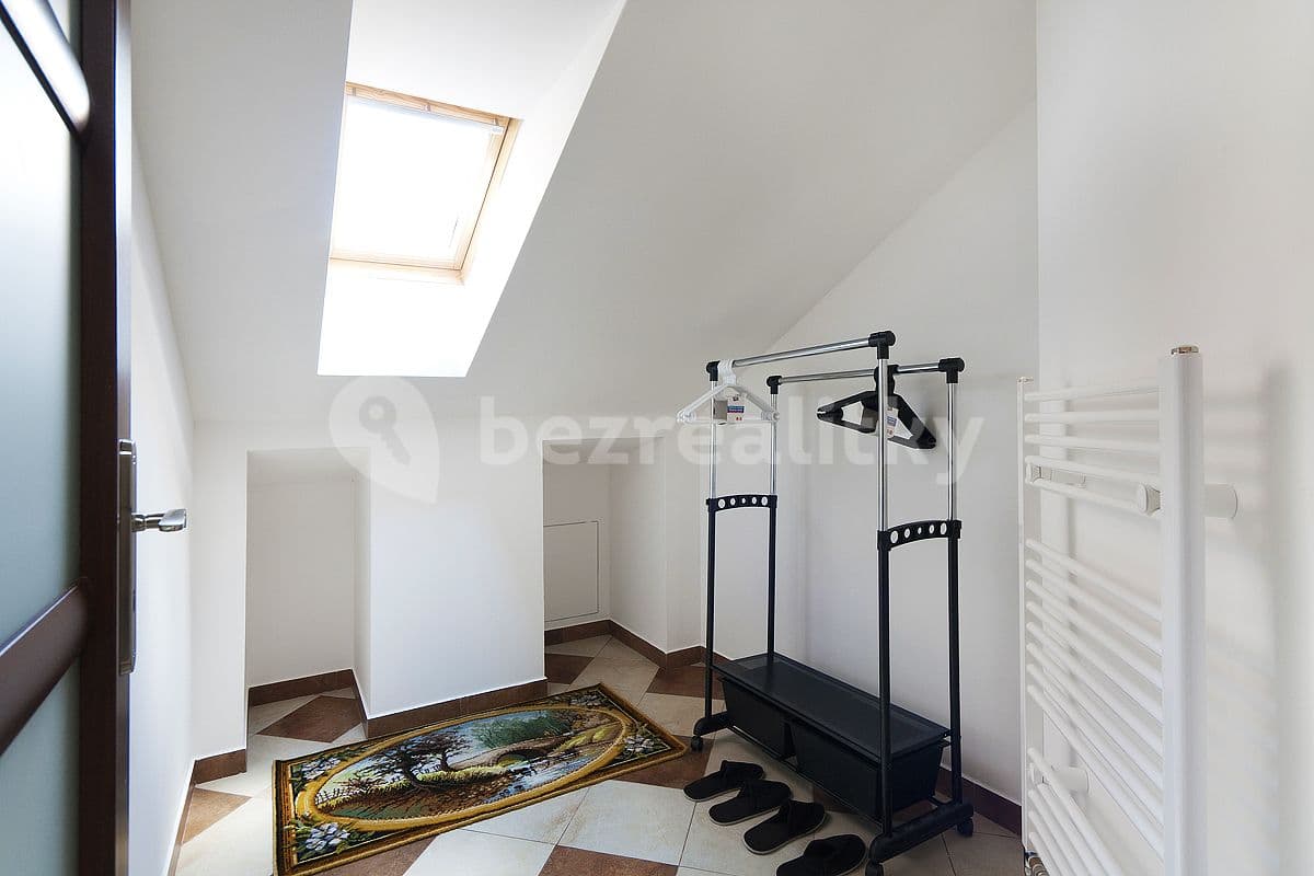 Prenájom bytu 3-izbový 120 m², Vltavská, Praha, Praha Prenájom bytu 3-izbový 120 m², Vltavská, Praha, Praha