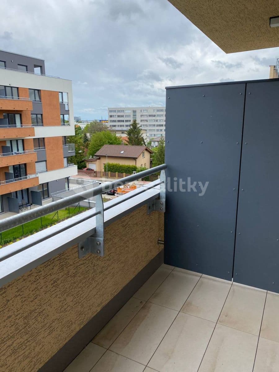 Prenájom bytu 1-izbový 30 m², Do Zahrádek Ⅰ, Praha, Praha Prenájom bytu 1-izbový 30 m², Do Zahrádek Ⅰ, Praha, Praha