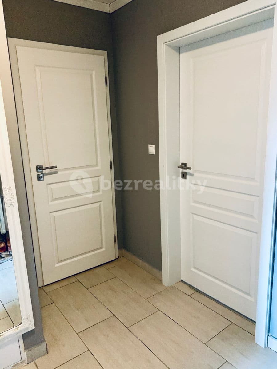 Prenájom bytu 3-izbový 75 m², Dukelských hrdinů, Praha, Praha Prenájom bytu 3-izbový 75 m², Dukelských hrdinů, Praha, Praha