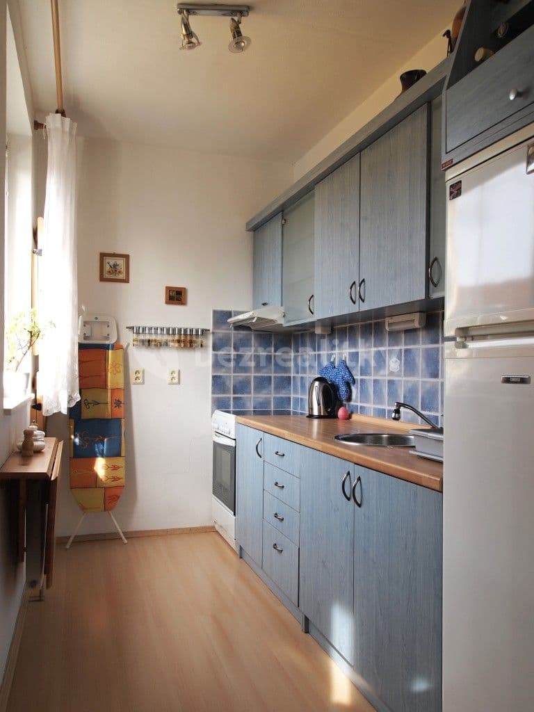 Prenájom bytu 1-izbový 30 m², Bednářova, Brno, Jihomoravský kraj Prenájom bytu 1-izbový 30 m², Bednářova, Brno, Jihomoravský kraj