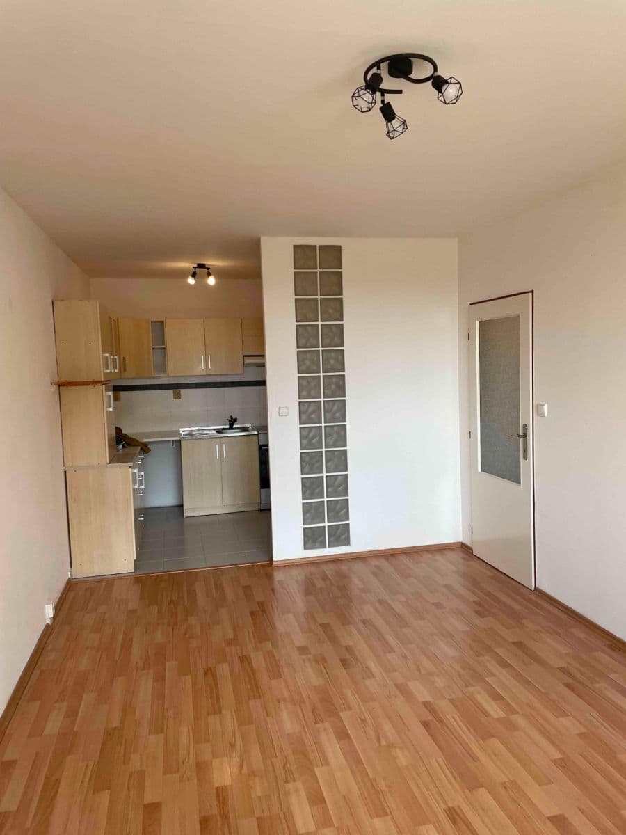 Prenájom bytu 2-izbový 44 m², Hábova, Praha, Praha Prenájom bytu 2-izbový 44 m², Hábova, Praha, Praha