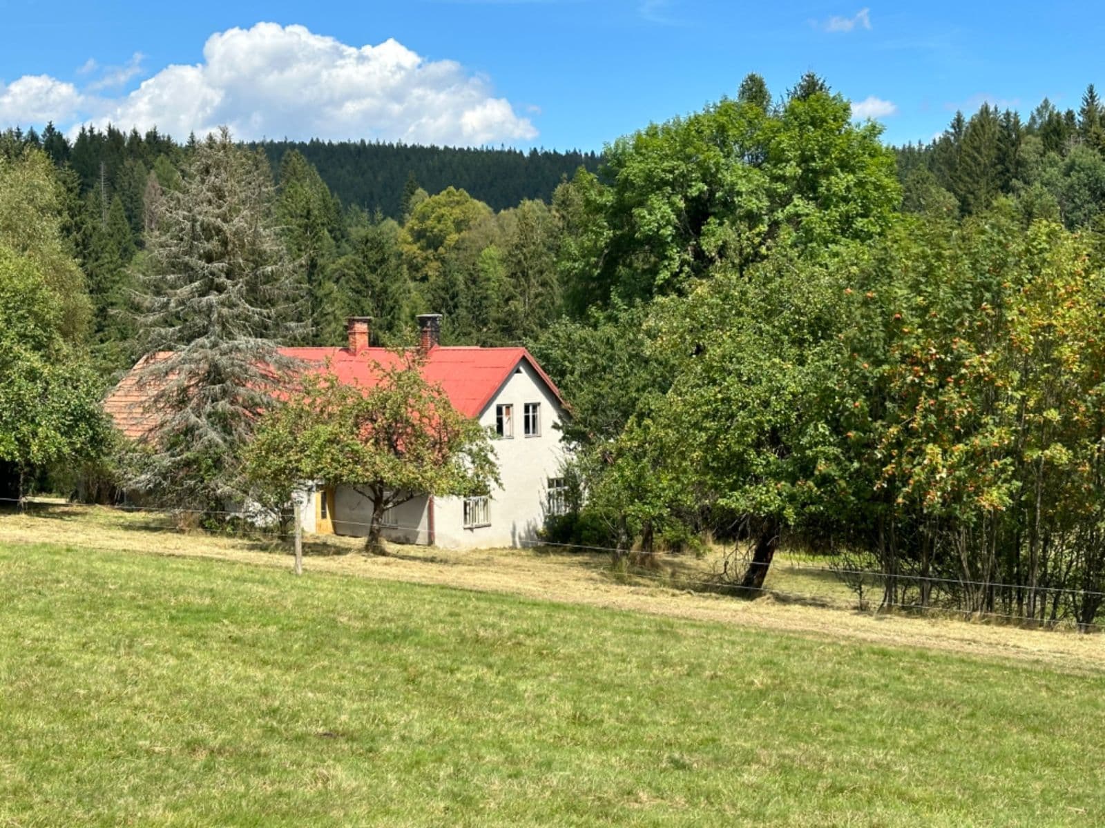 Predaj rekreačného objektu 200 m², pozemek 33.369 m², Krásná, Moravskoslezský kraj Predaj rekreačného objektu 200 m², pozemek 33.369 m², Krásná, Moravskoslezský kraj