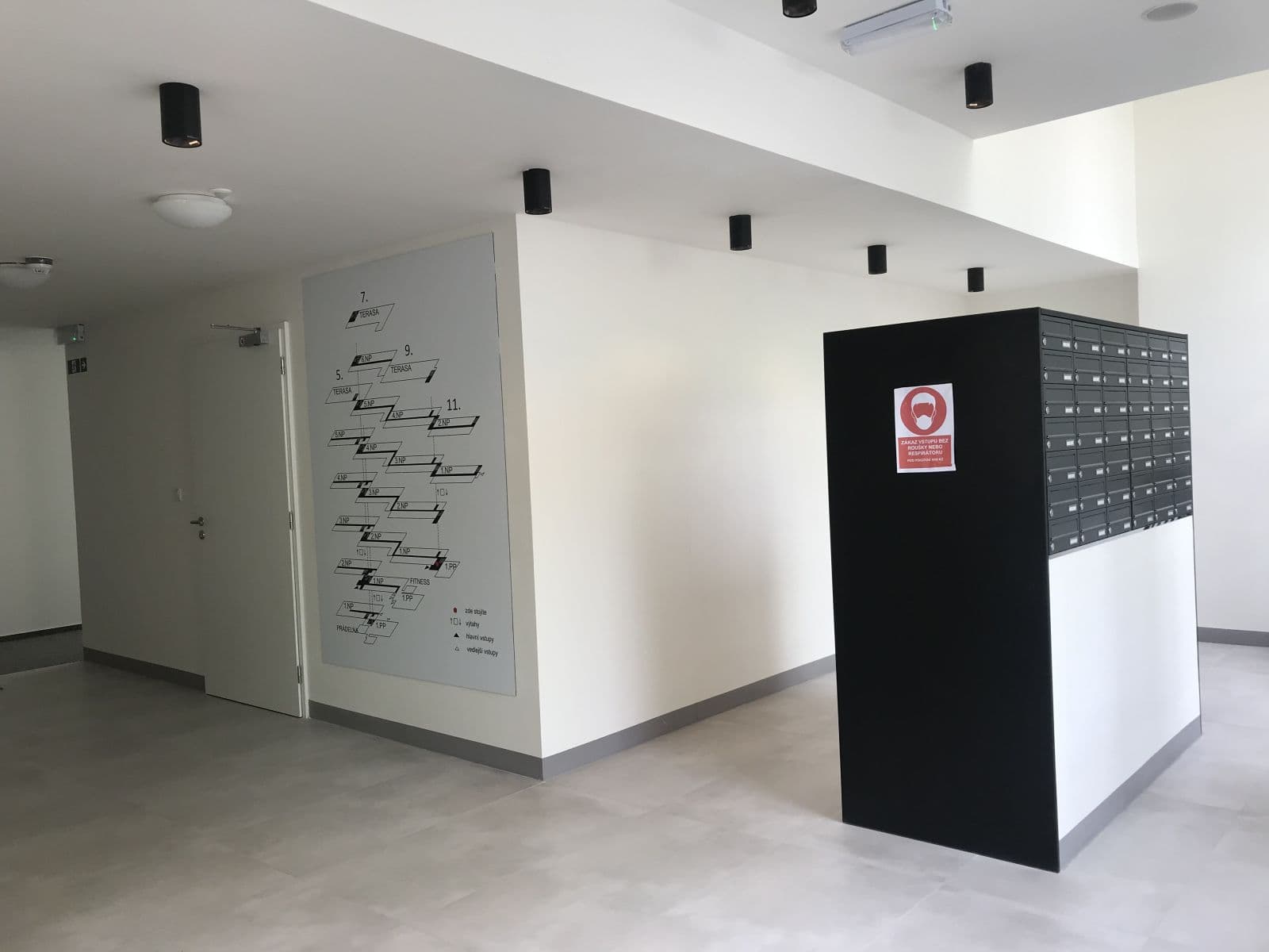 Prenájom bytu 1-izbový 26 m², Perucká, Praha, Praha Prenájom bytu 1-izbový 26 m², Perucká, Praha, Praha