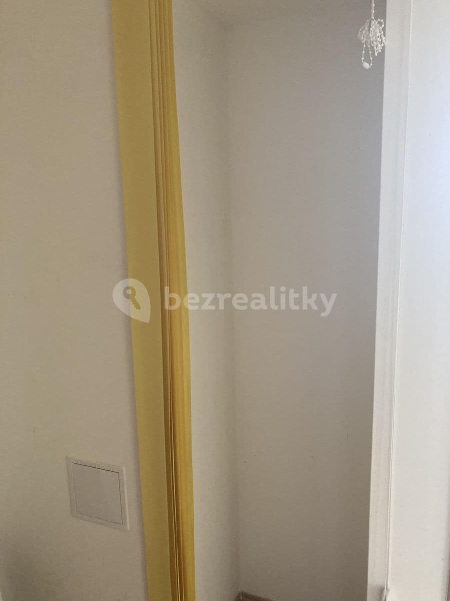 Prenájom bytu 2-izbový 50 m², Jabloňová, Praha, Praha Prenájom bytu 2-izbový 50 m², Jabloňová, Praha, Praha