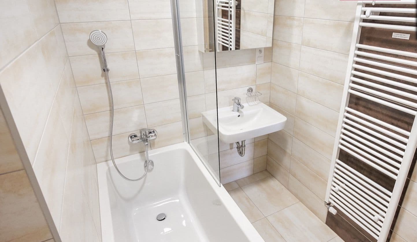 Prenájom bytu 2-izbový 83 m², Novodvorská, Brno, Jihomoravský kraj Prenájom bytu 2-izbový 83 m², Novodvorská, Brno, Jihomoravský kraj