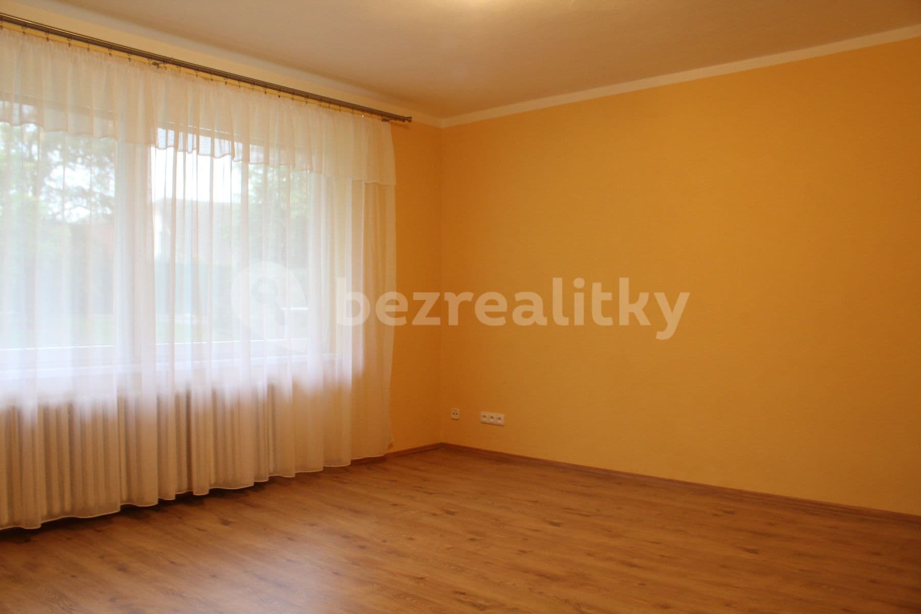Prenájom bytu 1-izbový 43 m², Jetelová, Plzeň, Plzeňský kraj Prenájom bytu 1-izbový 43 m², Jetelová, Plzeň, Plzeňský kraj