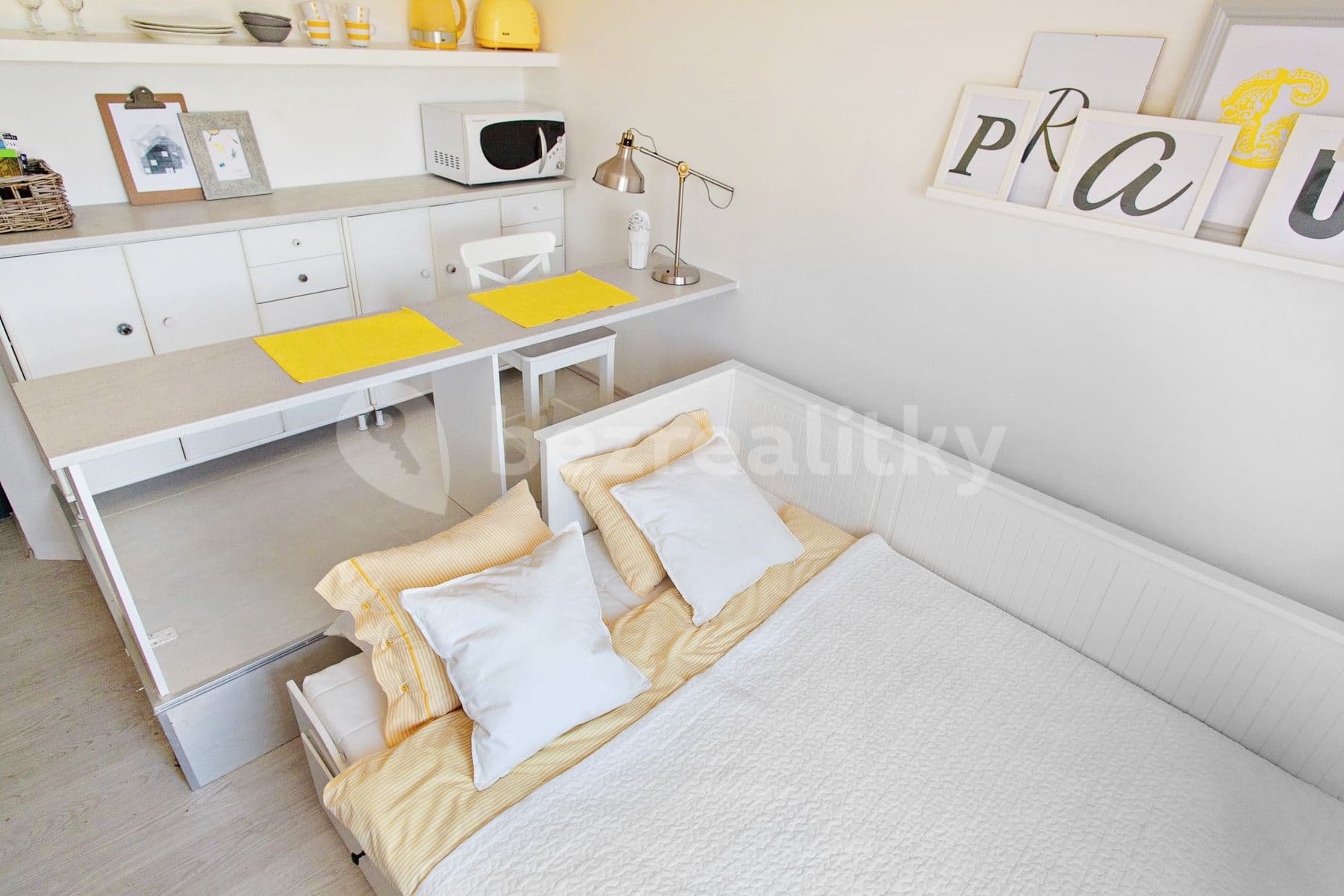 Prenájom bytu Garsoniéra 18 m², Heřmanova, Praha, Praha Prenájom bytu Garsoniéra 18 m², Heřmanova, Praha, Praha