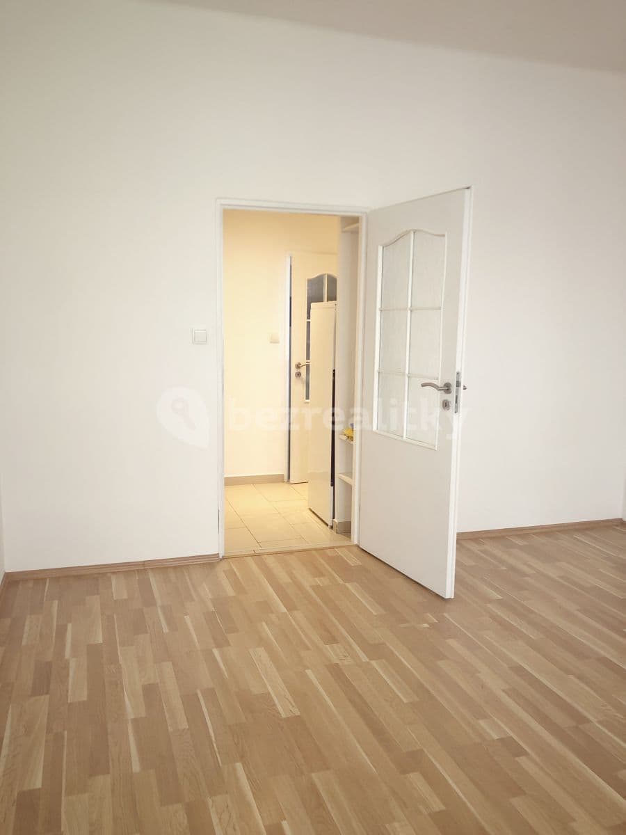 Prenájom bytu 1-izbový 27 m², Prostřední, Praha, Praha Prenájom bytu 1-izbový 27 m², Prostřední, Praha, Praha