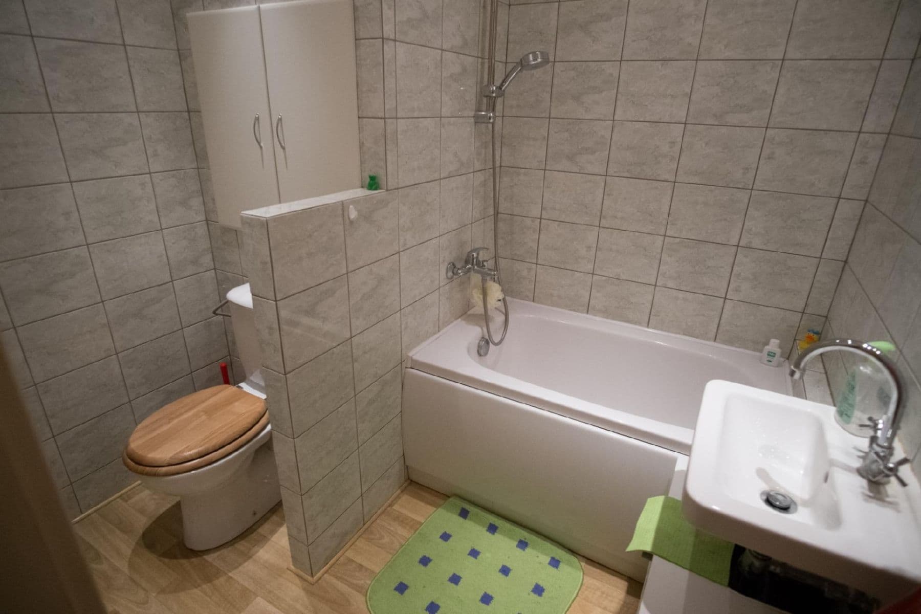 Prenájom bytu 1-izbový 30 m², Krynická, Praha, Praha Prenájom bytu 1-izbový 30 m², Krynická, Praha, Praha