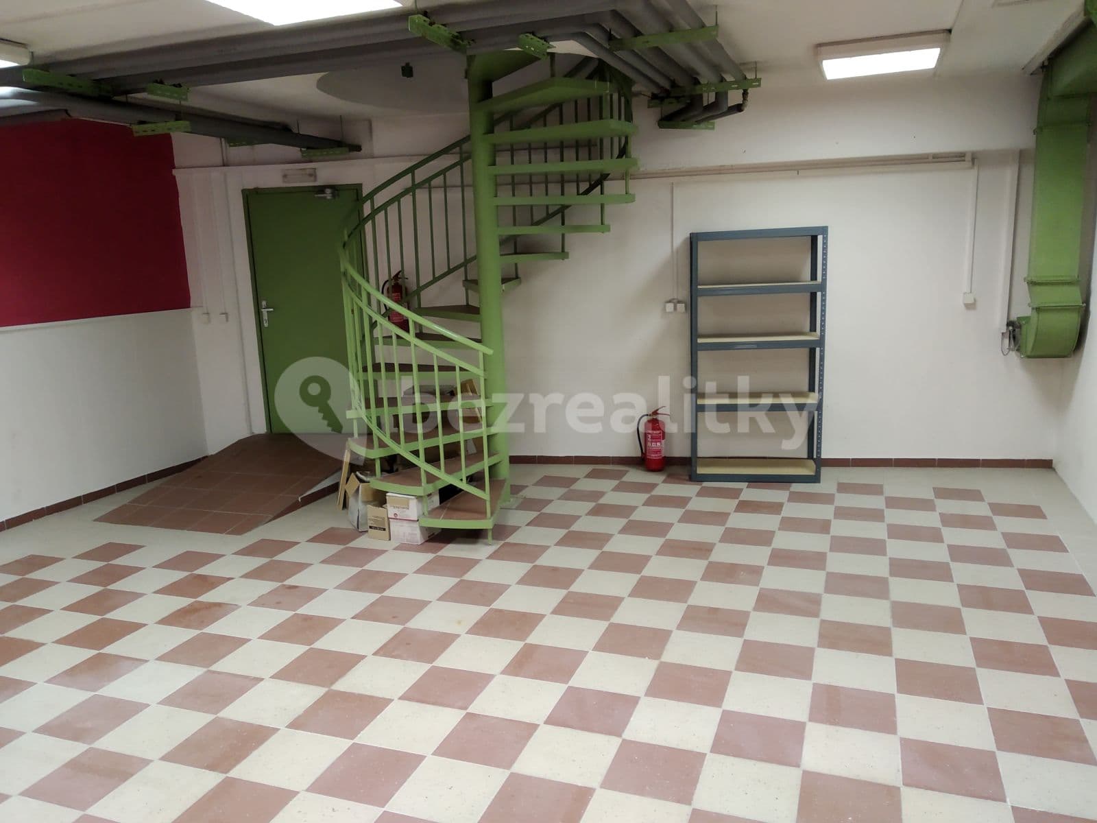 Prenájom nebytového priestoru 154 m², Bratří Dohalských, Praha, Praha Prenájom nebytového priestoru 154 m², Bratří Dohalských, Praha, Praha