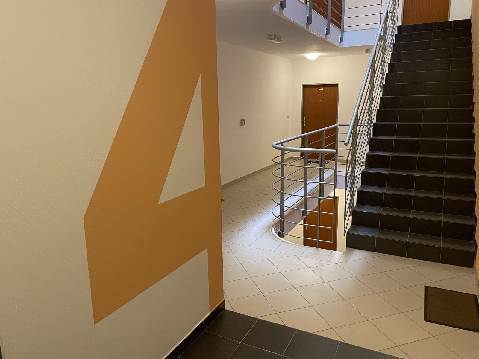 Prenájom bytu 1-izbový 55 m², Na Kopečku, Praha, Praha Prenájom bytu 1-izbový 55 m², Na Kopečku, Praha, Praha