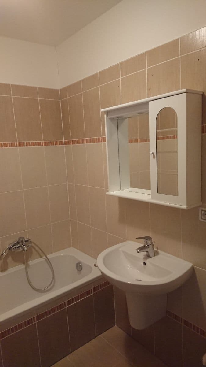 Predaj bytu 2-izbový 52 m², Jateční, Karlovy Vary, Karlovarský kraj Predaj bytu 2-izbový 52 m², Jateční, Karlovy Vary, Karlovarský kraj