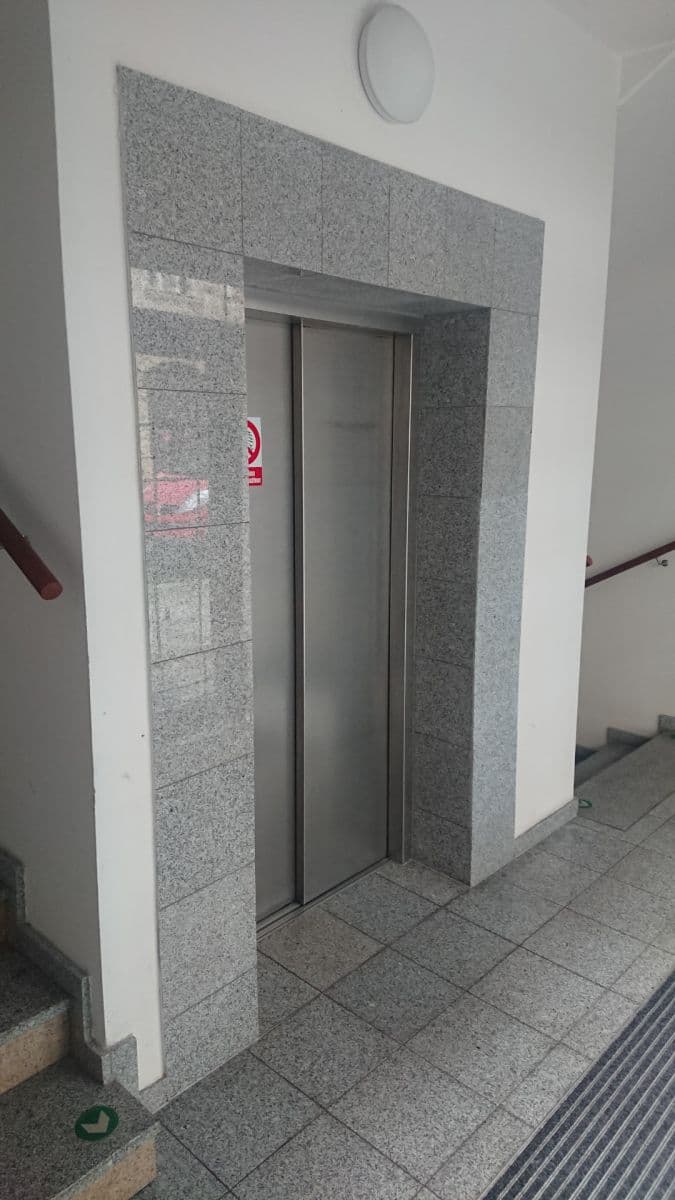 Predaj bytu 2-izbový 52 m², Jateční, Karlovy Vary, Karlovarský kraj Predaj bytu 2-izbový 52 m², Jateční, Karlovy Vary, Karlovarský kraj