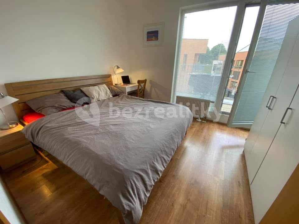 Prenájom bytu 3-izbový 79 m², Na Fialce, Říčany, Středočeský kraj Prenájom bytu 3-izbový 79 m², Na Fialce, Říčany, Středočeský kraj