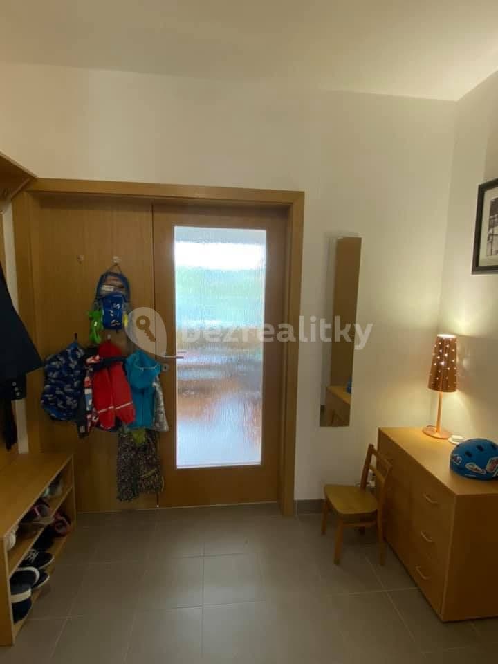 Prenájom bytu 3-izbový 79 m², Na Fialce, Říčany, Středočeský kraj Prenájom bytu 3-izbový 79 m², Na Fialce, Říčany, Středočeský kraj