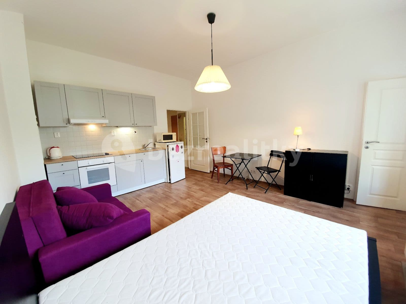 Prenájom bytu Garsoniéra 32 m², V Olšinách, Praha, Praha Prenájom bytu Garsoniéra 32 m², V Olšinách, Praha, Praha