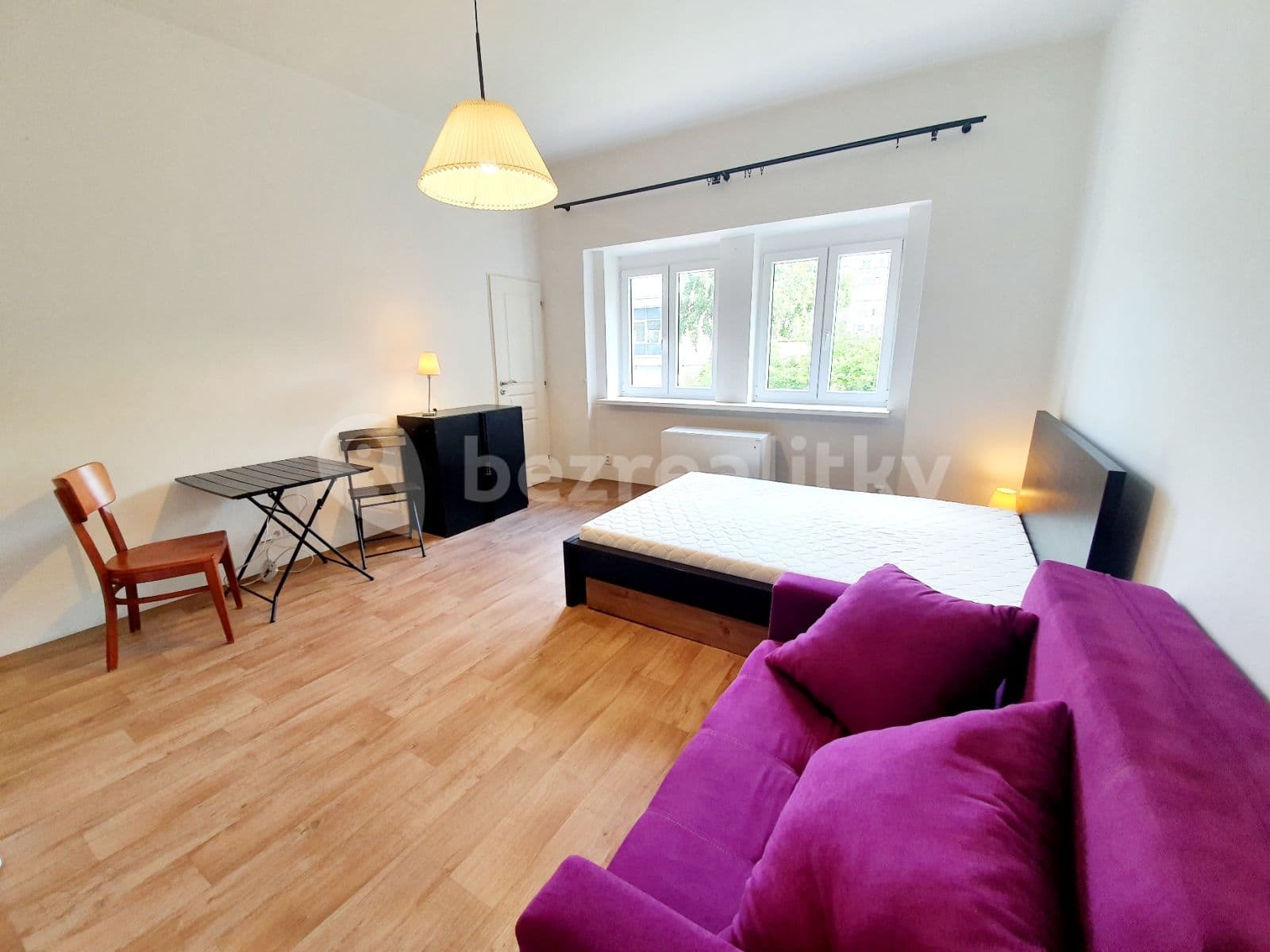 Prenájom bytu Garsoniéra 32 m², V Olšinách, Praha, Praha Prenájom bytu Garsoniéra 32 m², V Olšinách, Praha, Praha