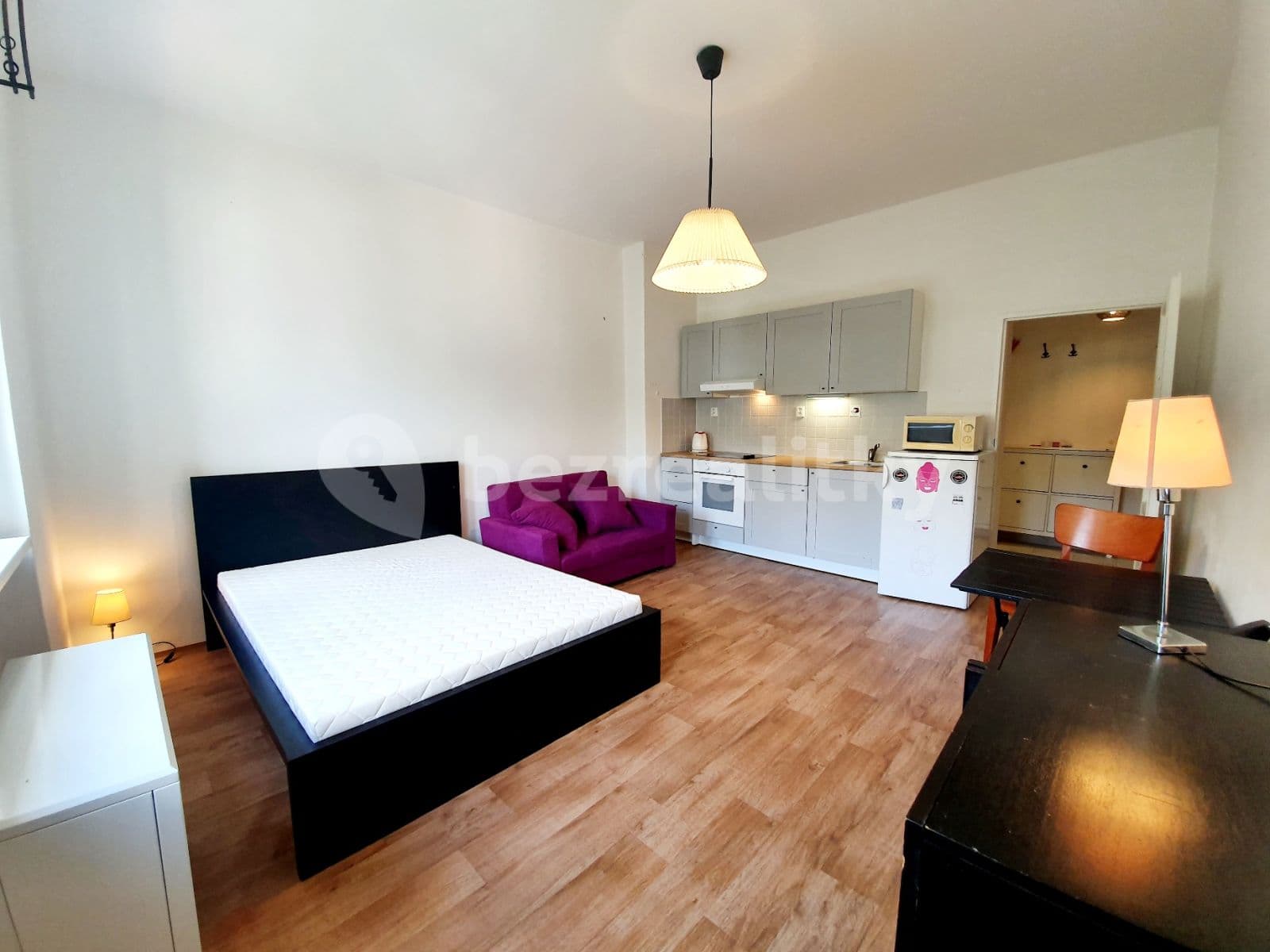 Prenájom bytu Garsoniéra 32 m², V Olšinách, Praha, Praha Prenájom bytu Garsoniéra 32 m², V Olšinách, Praha, Praha