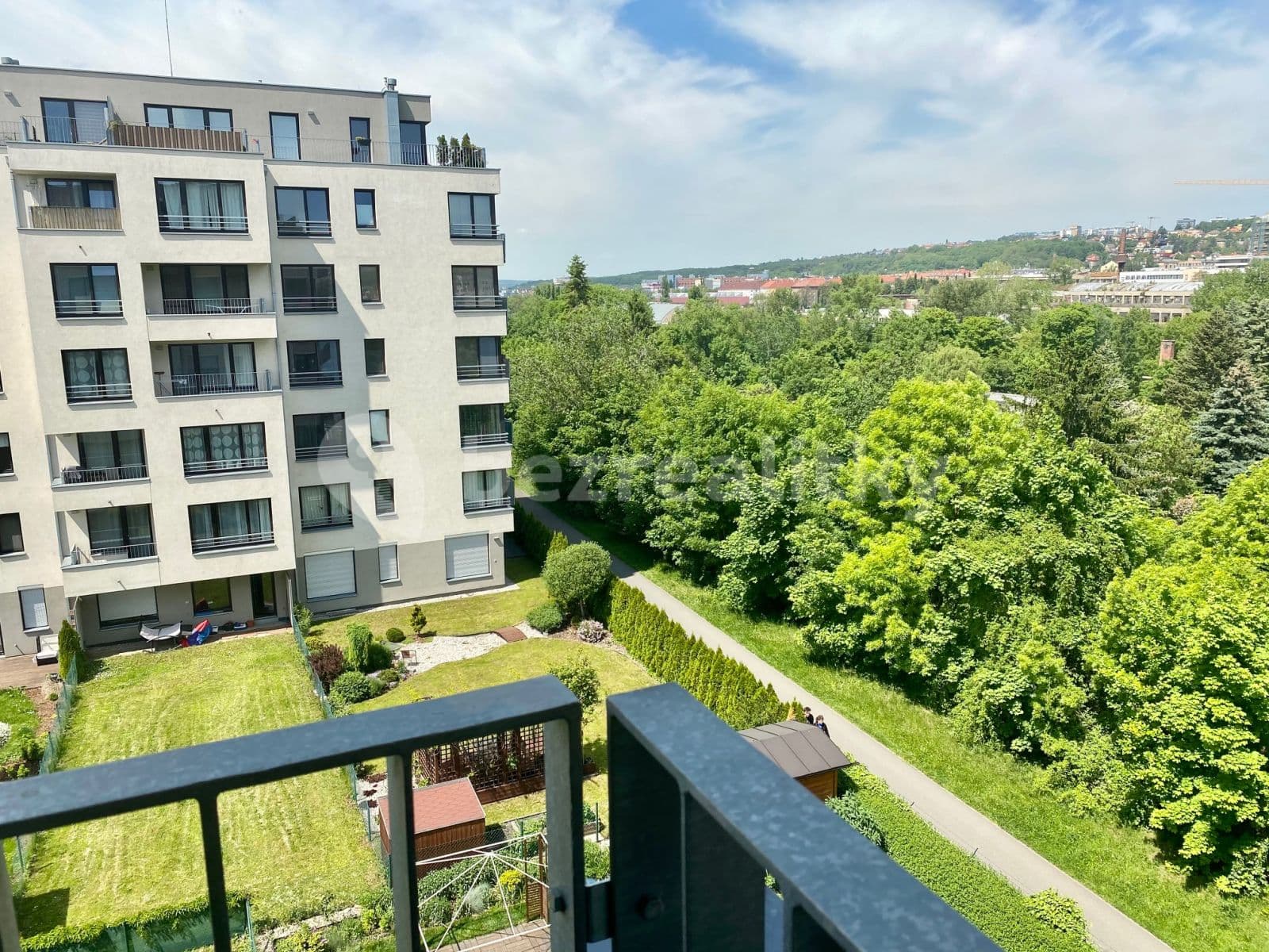 Prenájom bytu 1-izbový 32 m², Sousedíkova, Praha, Praha Prenájom bytu 1-izbový 32 m², Sousedíkova, Praha, Praha