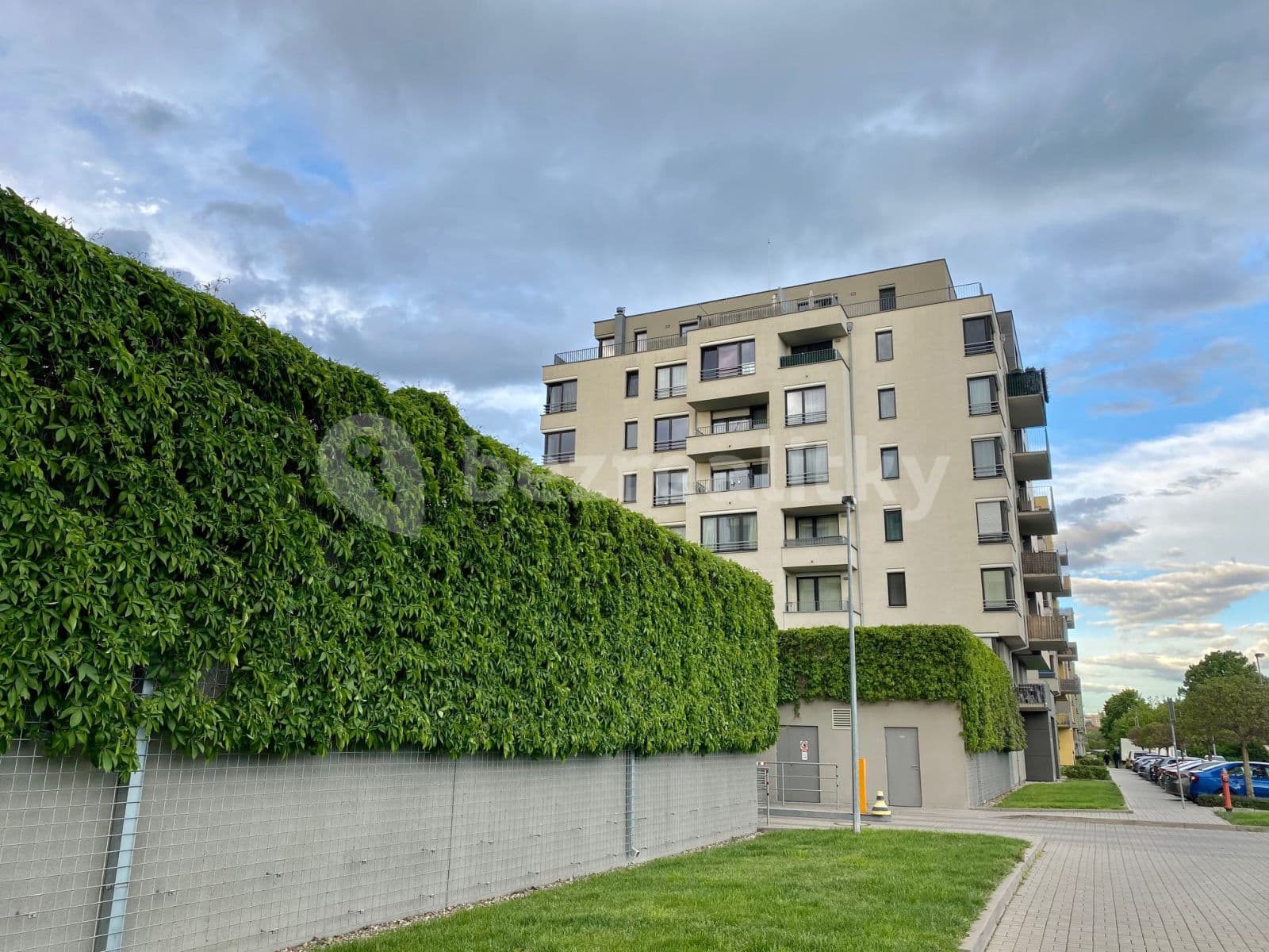 Prenájom bytu 1-izbový 32 m², Sousedíkova, Praha, Praha Prenájom bytu 1-izbový 32 m², Sousedíkova, Praha, Praha