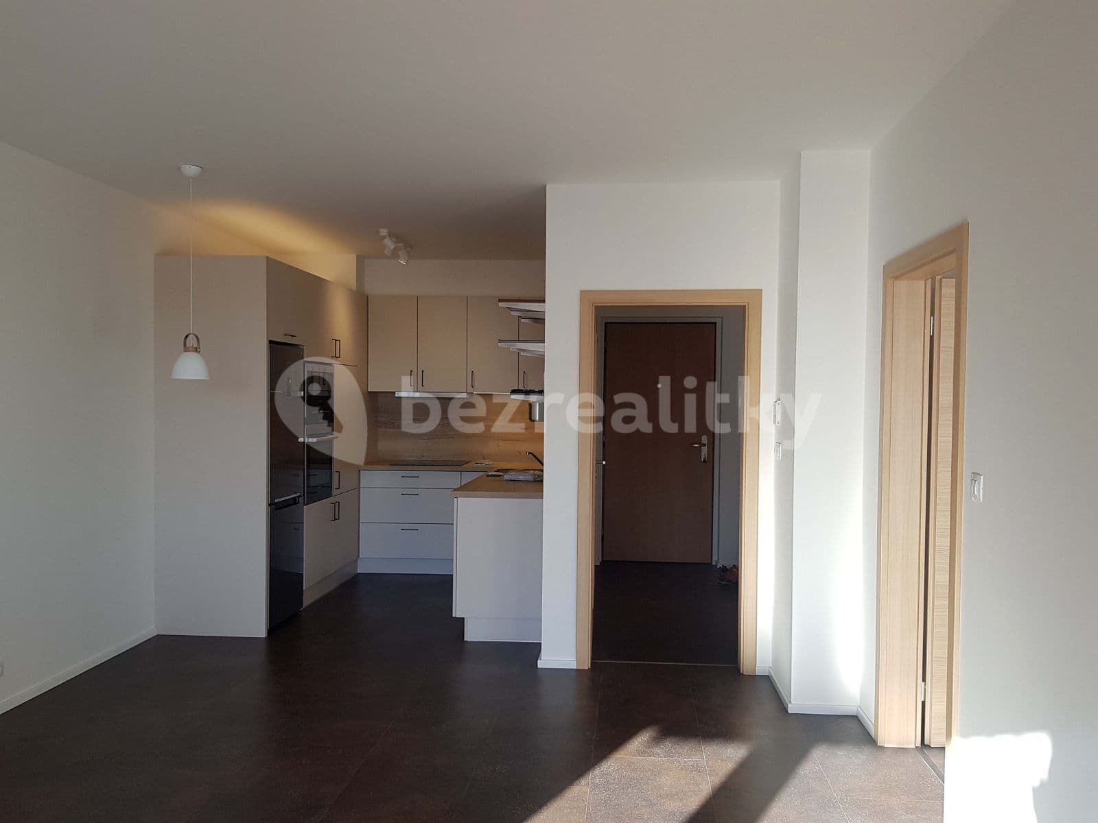 Prenájom bytu 2-izbový 57 m², Tovární, Čelákovice, Středočeský kraj Prenájom bytu 2-izbový 57 m², Tovární, Čelákovice, Středočeský kraj