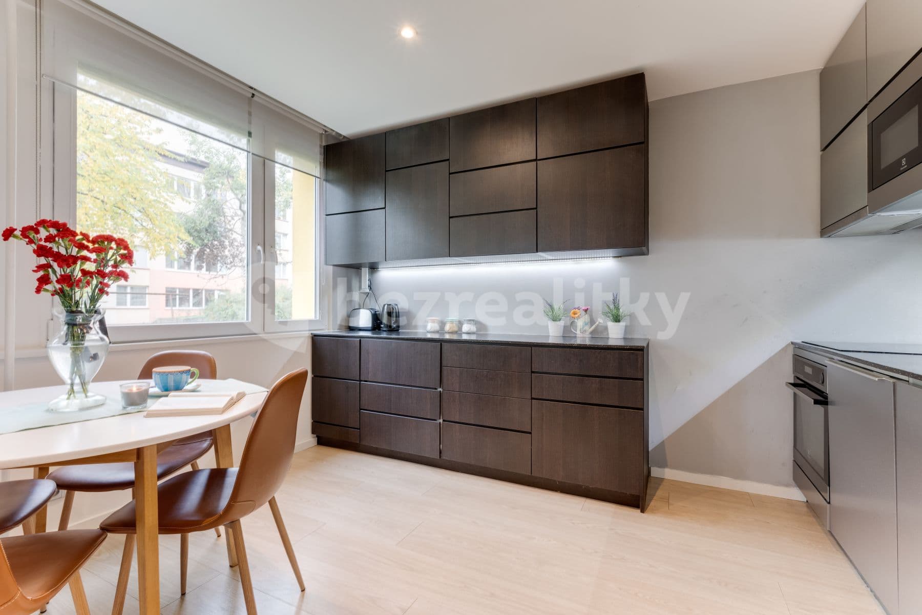 Prenájom bytu 3-izbový 60 m², Pujmanové, Praha, Praha Prenájom bytu 3-izbový 60 m², Pujmanové, Praha, Praha