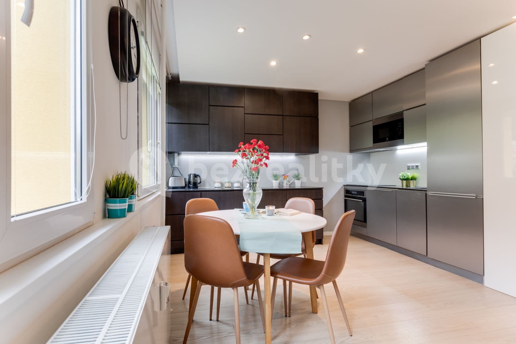 Prenájom bytu 3-izbový 60 m², Pujmanové, Praha, Praha Prenájom bytu 3-izbový 60 m², Pujmanové, Praha, Praha