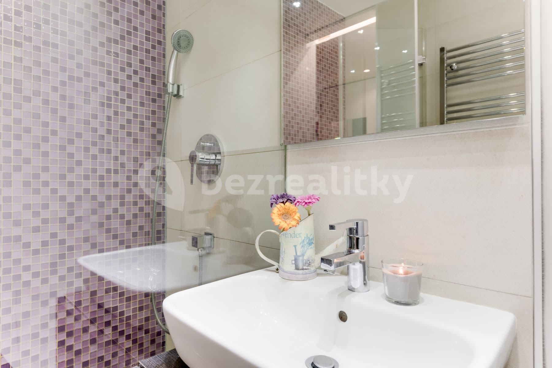 Prenájom bytu 3-izbový 60 m², Pujmanové, Praha, Praha Prenájom bytu 3-izbový 60 m², Pujmanové, Praha, Praha