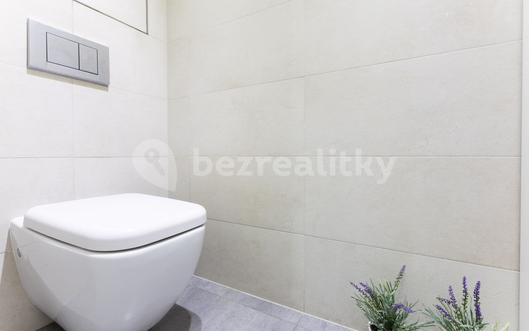 Prenájom bytu 3-izbový 60 m², Pujmanové, Praha, Praha Prenájom bytu 3-izbový 60 m², Pujmanové, Praha, Praha