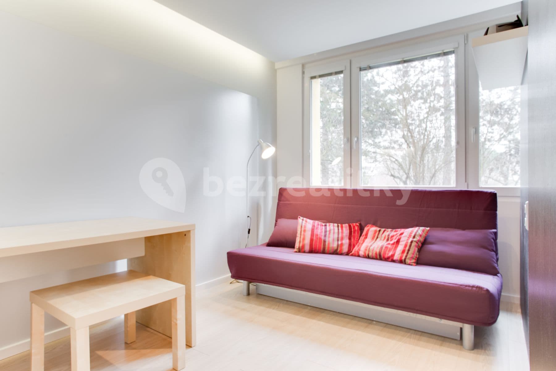 Prenájom bytu 3-izbový 60 m², Pujmanové, Praha, Praha Prenájom bytu 3-izbový 60 m², Pujmanové, Praha, Praha