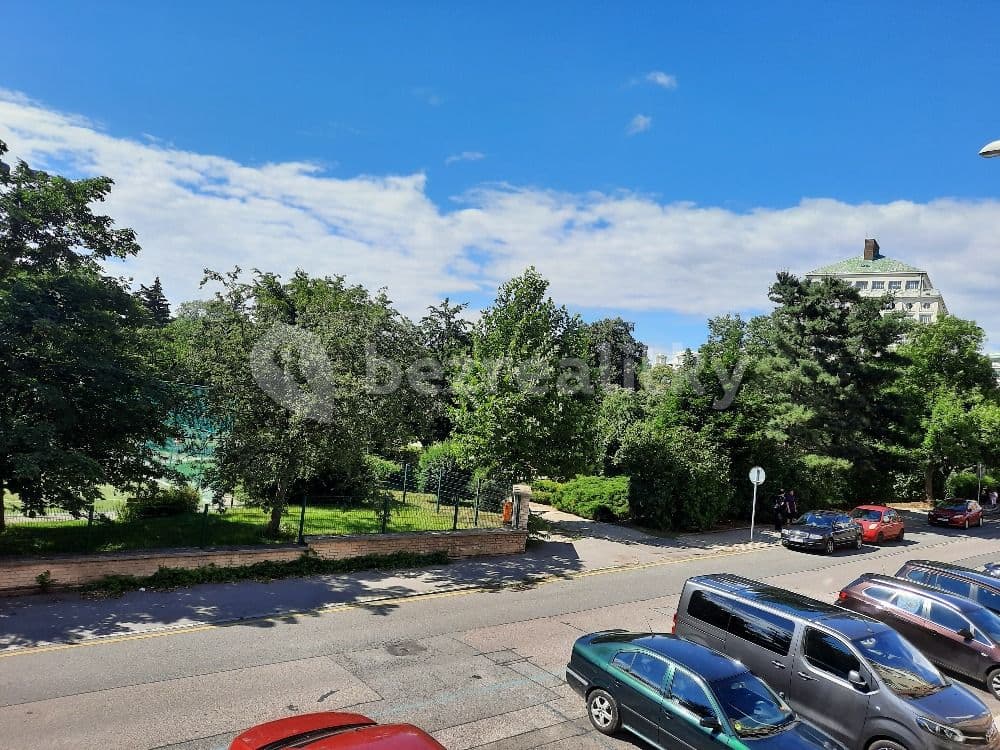 Prenájom bytu 2-izbový 42 m², Podolská, Praha, Praha Prenájom bytu 2-izbový 42 m², Podolská, Praha, Praha