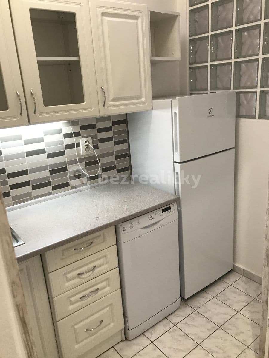 Prenájom bytu 2-izbový 42 m², Podolská, Praha, Praha Prenájom bytu 2-izbový 42 m², Podolská, Praha, Praha