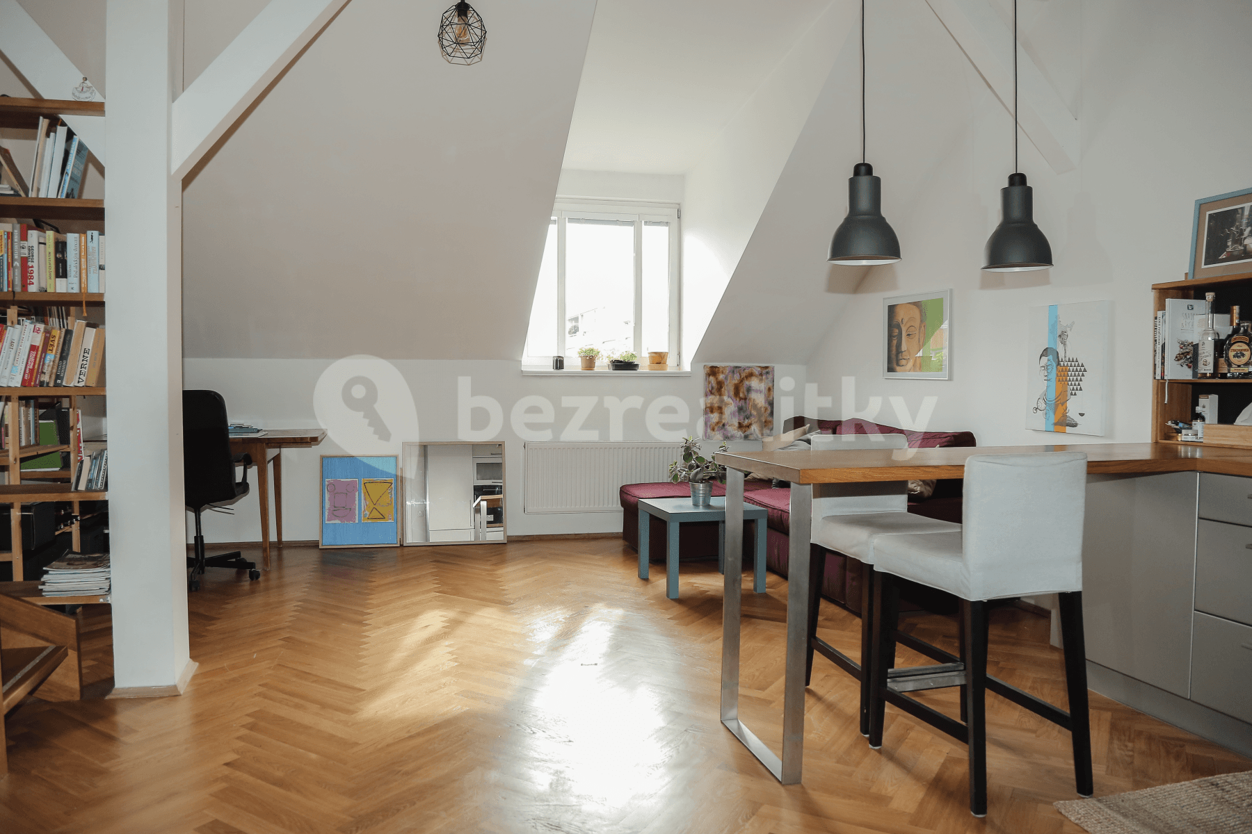 Prenájom bytu 2-izbový 67 m², Plzeňská, Praha, Praha Prenájom bytu 2-izbový 67 m², Plzeňská, Praha, Praha