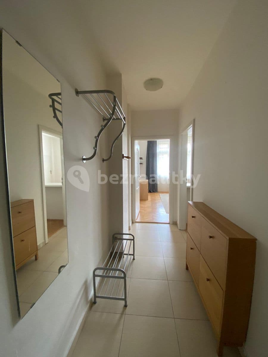 Prenájom bytu 1-izbový 40 m², Táborská, Praha, Praha Prenájom bytu 1-izbový 40 m², Táborská, Praha, Praha