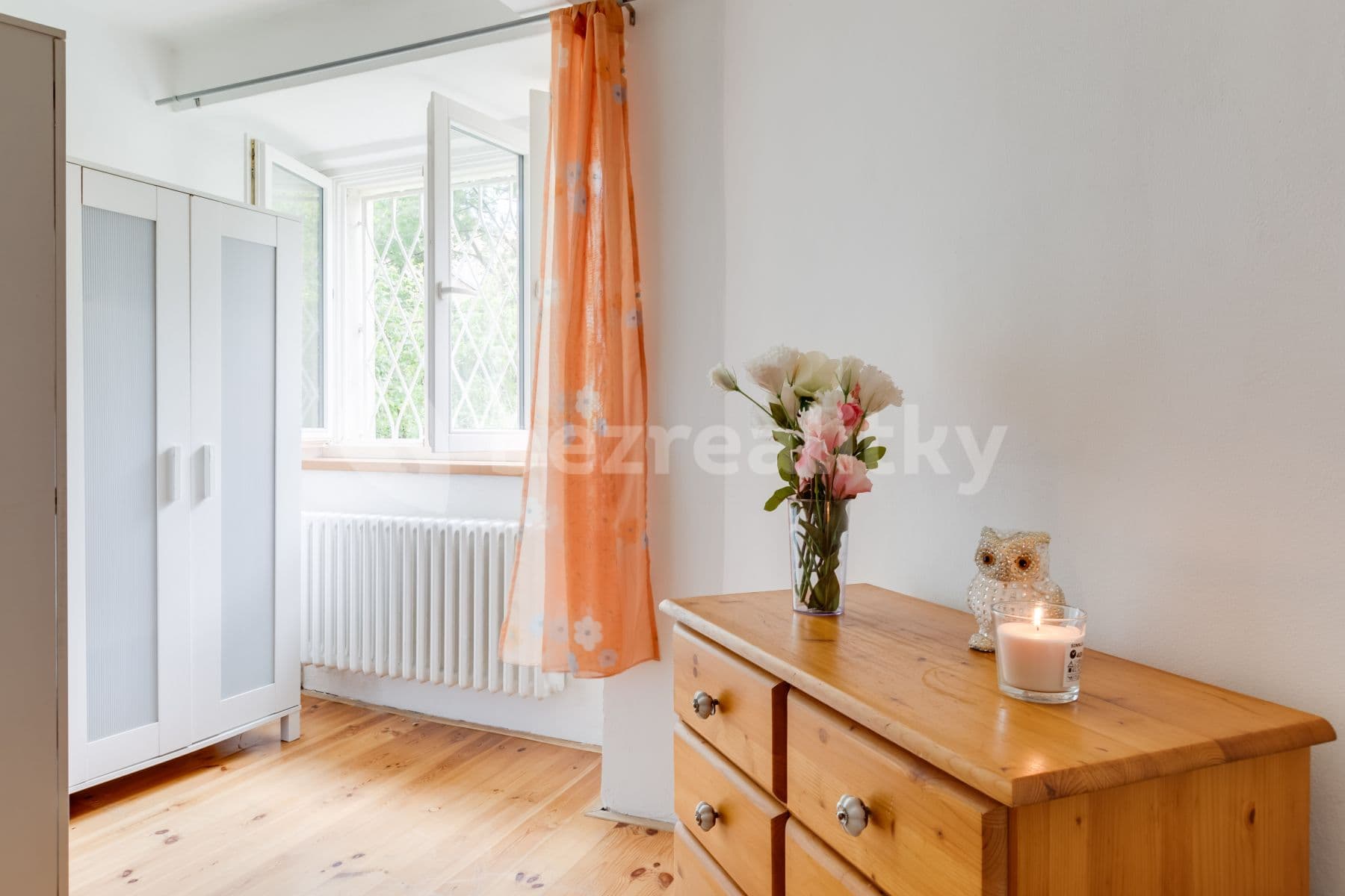 Prenájom bytu 2-izbový 69 m², Šlikova, Praha, Praha Prenájom bytu 2-izbový 69 m², Šlikova, Praha, Praha