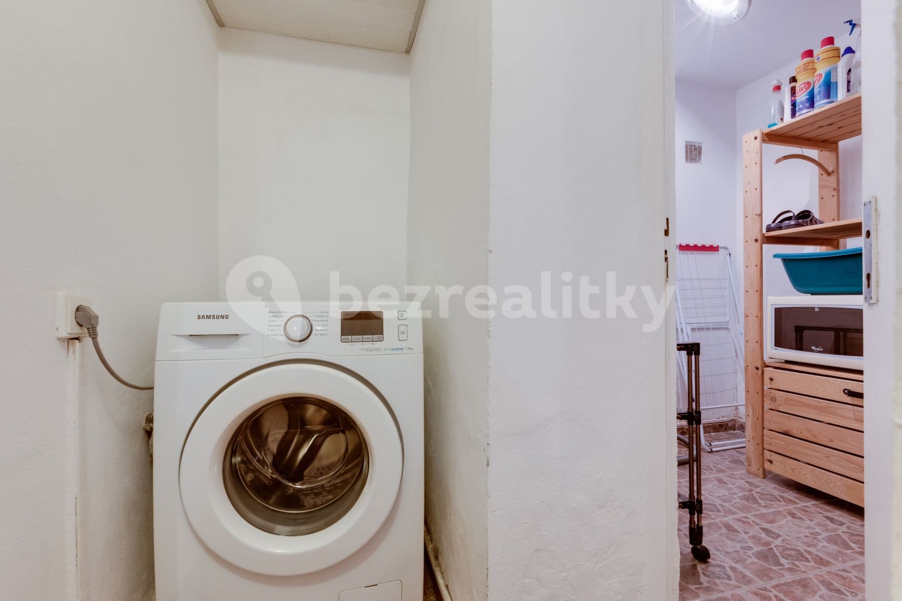 Prenájom bytu 2-izbový 69 m², Šlikova, Praha, Praha Prenájom bytu 2-izbový 69 m², Šlikova, Praha, Praha