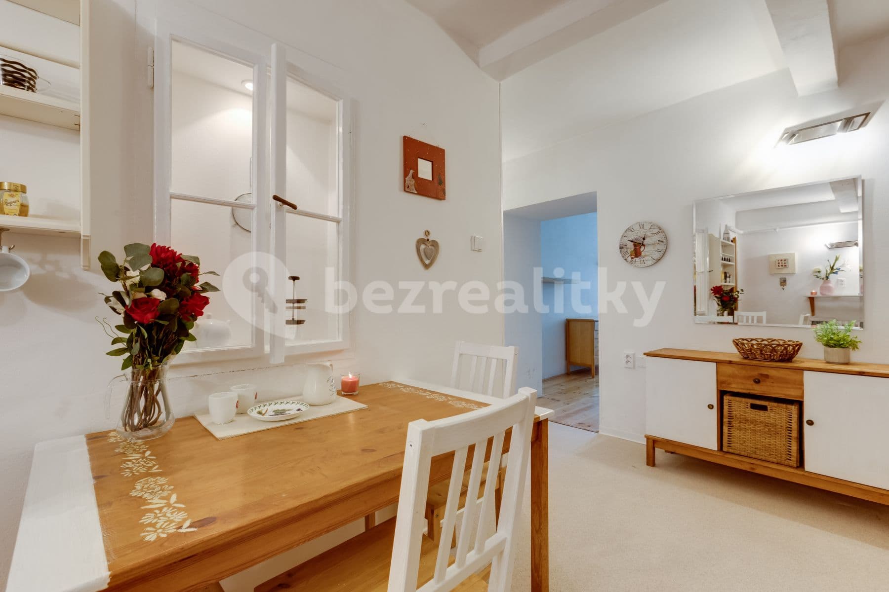 Prenájom bytu 2-izbový 69 m², Šlikova, Praha, Praha Prenájom bytu 2-izbový 69 m², Šlikova, Praha, Praha