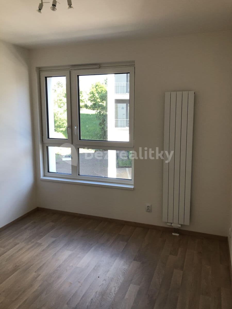 Prenájom bytu 2-izbový 55 m², Malešická, Praha, Praha Prenájom bytu 2-izbový 55 m², Malešická, Praha, Praha