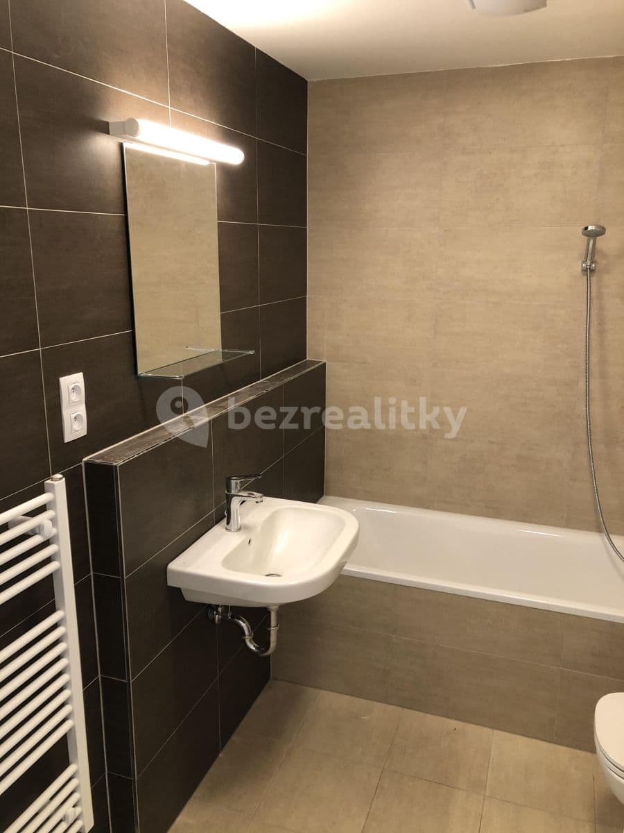 Prenájom bytu 2-izbový 55 m², Malešická, Praha, Praha Prenájom bytu 2-izbový 55 m², Malešická, Praha, Praha