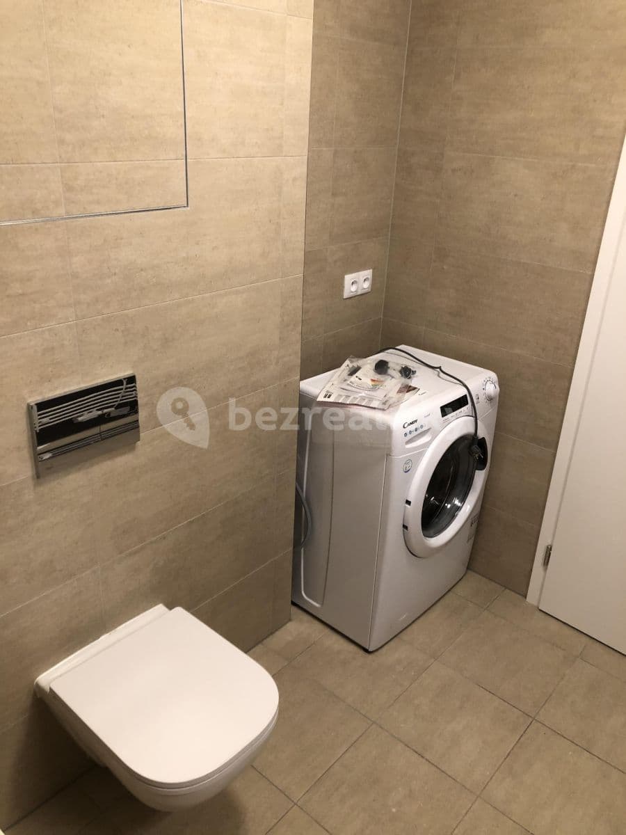 Prenájom bytu 2-izbový 55 m², Malešická, Praha, Praha Prenájom bytu 2-izbový 55 m², Malešická, Praha, Praha