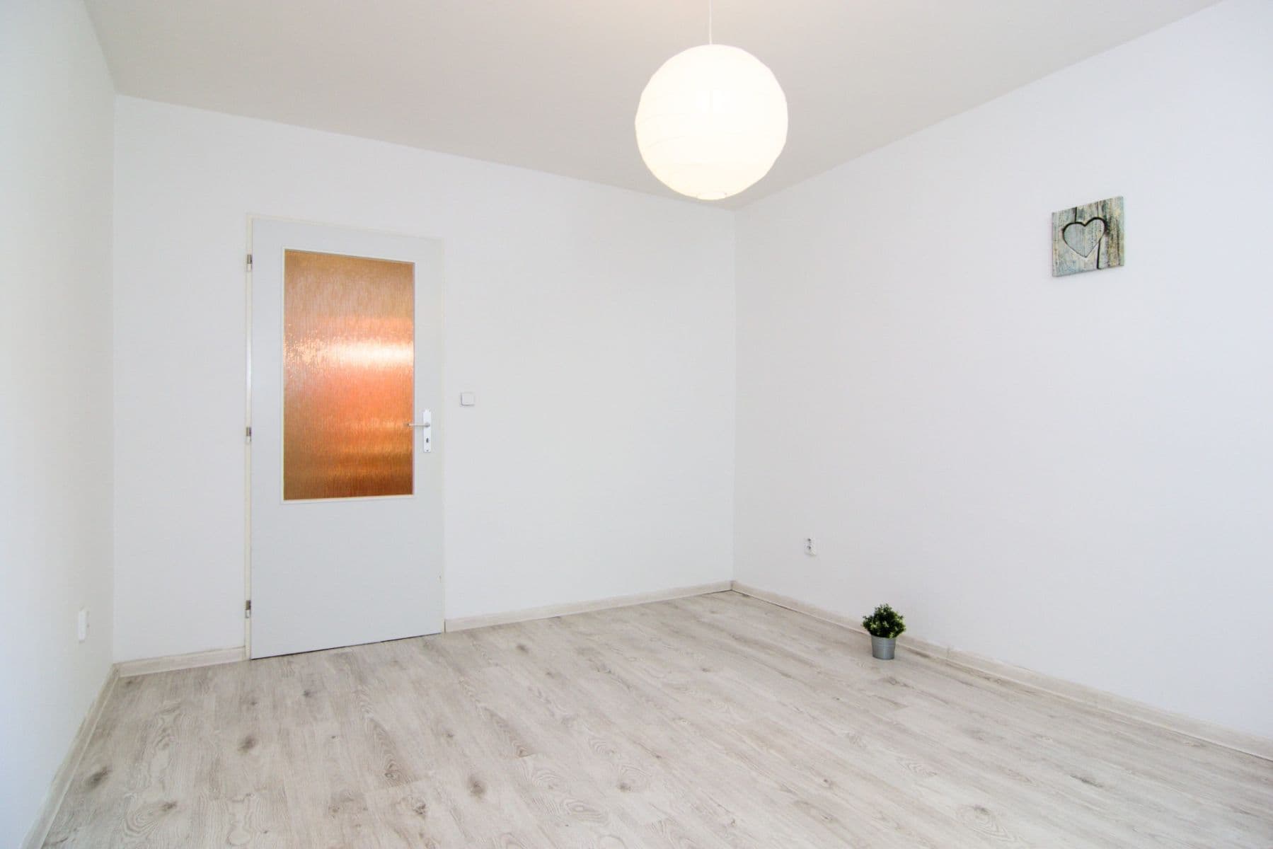 Prenájom bytu 2-izbový 47 m², Stavbařů, Ostrava, Moravskoslezský kraj Prenájom bytu 2-izbový 47 m², Stavbařů, Ostrava, Moravskoslezský kraj