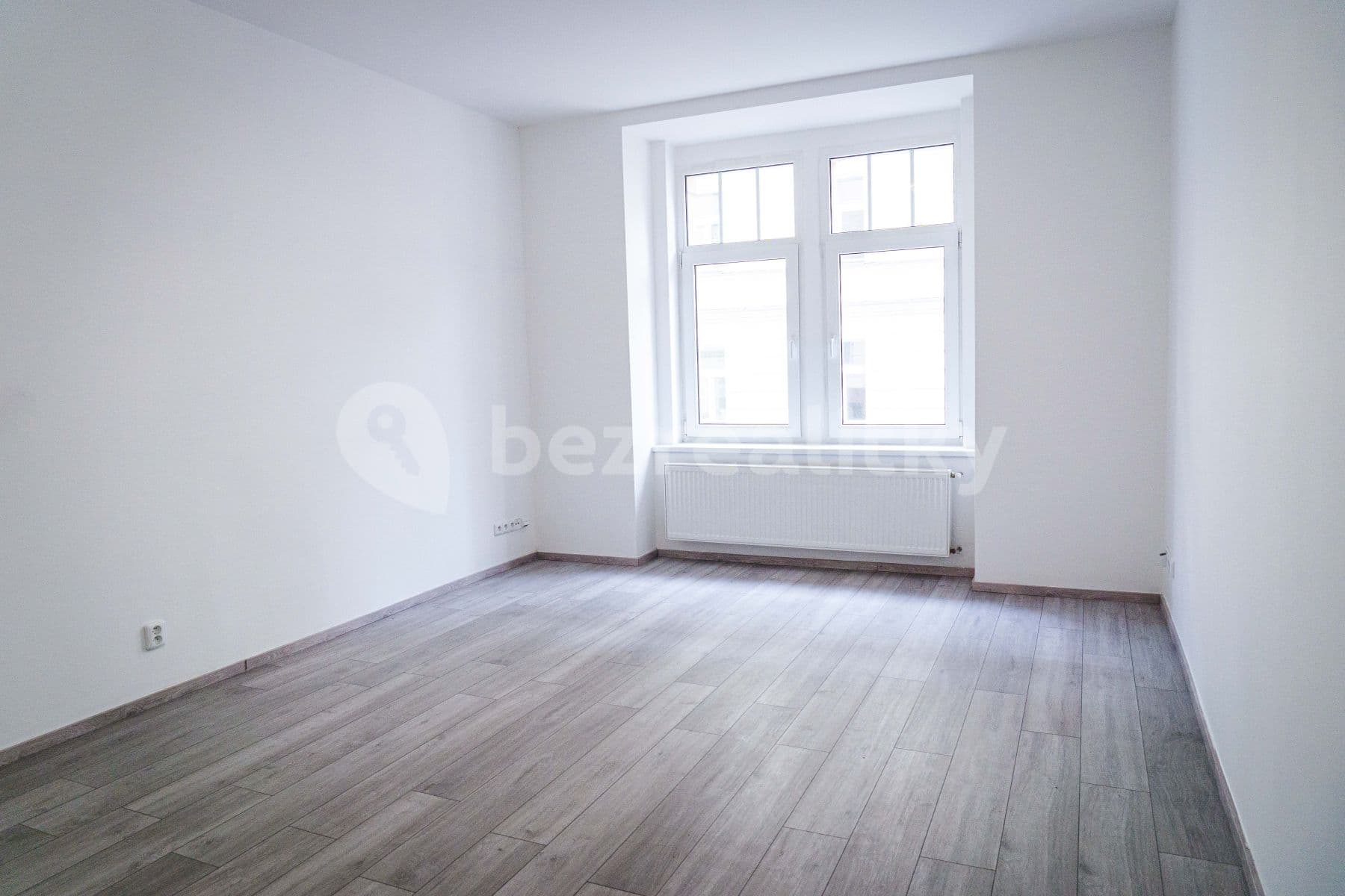 Prenájom bytu 1-izbový 30 m², Ruská, Praha, Praha Prenájom bytu 1-izbový 30 m², Ruská, Praha, Praha