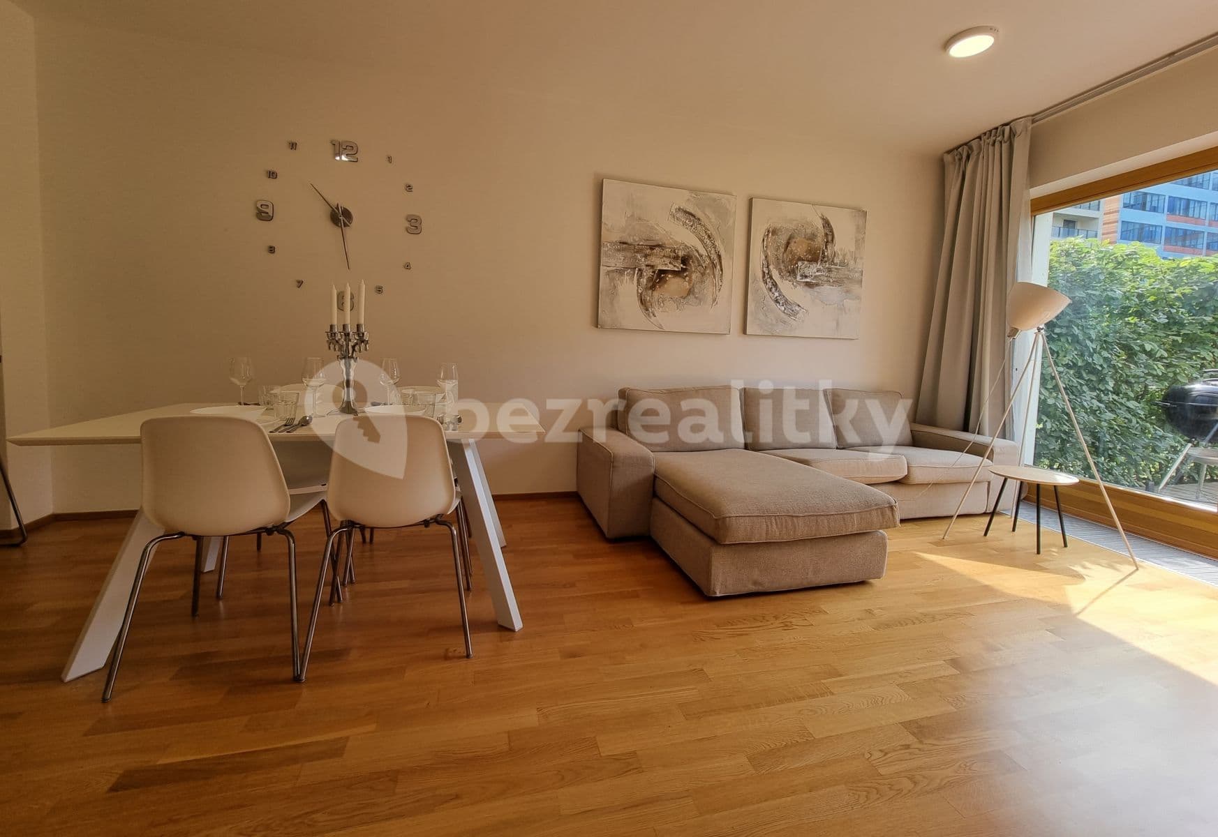 Prenájom bytu 2-izbový 58 m², Za Karlínským přístavem, Praha, Praha Prenájom bytu 2-izbový 58 m², Za Karlínským přístavem, Praha, Praha