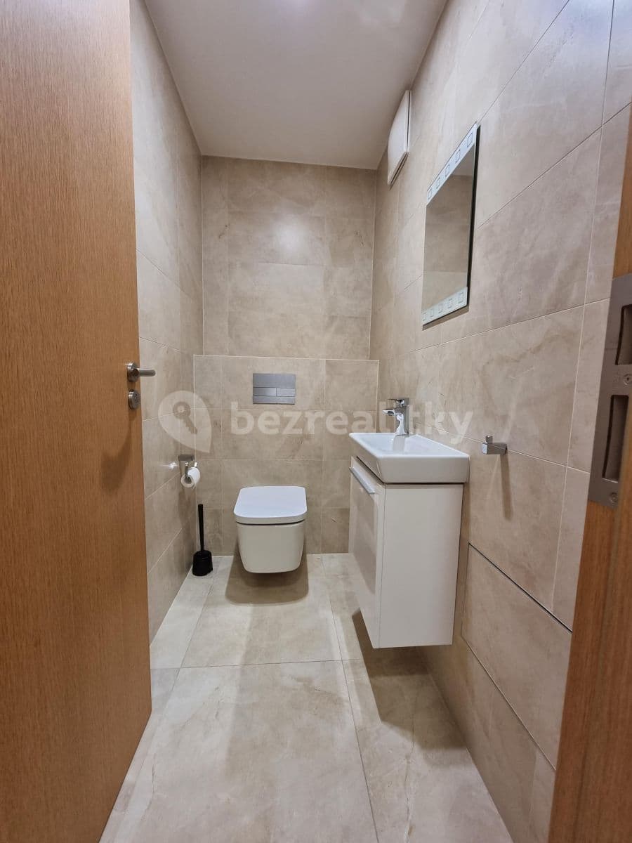 Prenájom bytu 2-izbový 58 m², Za Karlínským přístavem, Praha, Praha Prenájom bytu 2-izbový 58 m², Za Karlínským přístavem, Praha, Praha