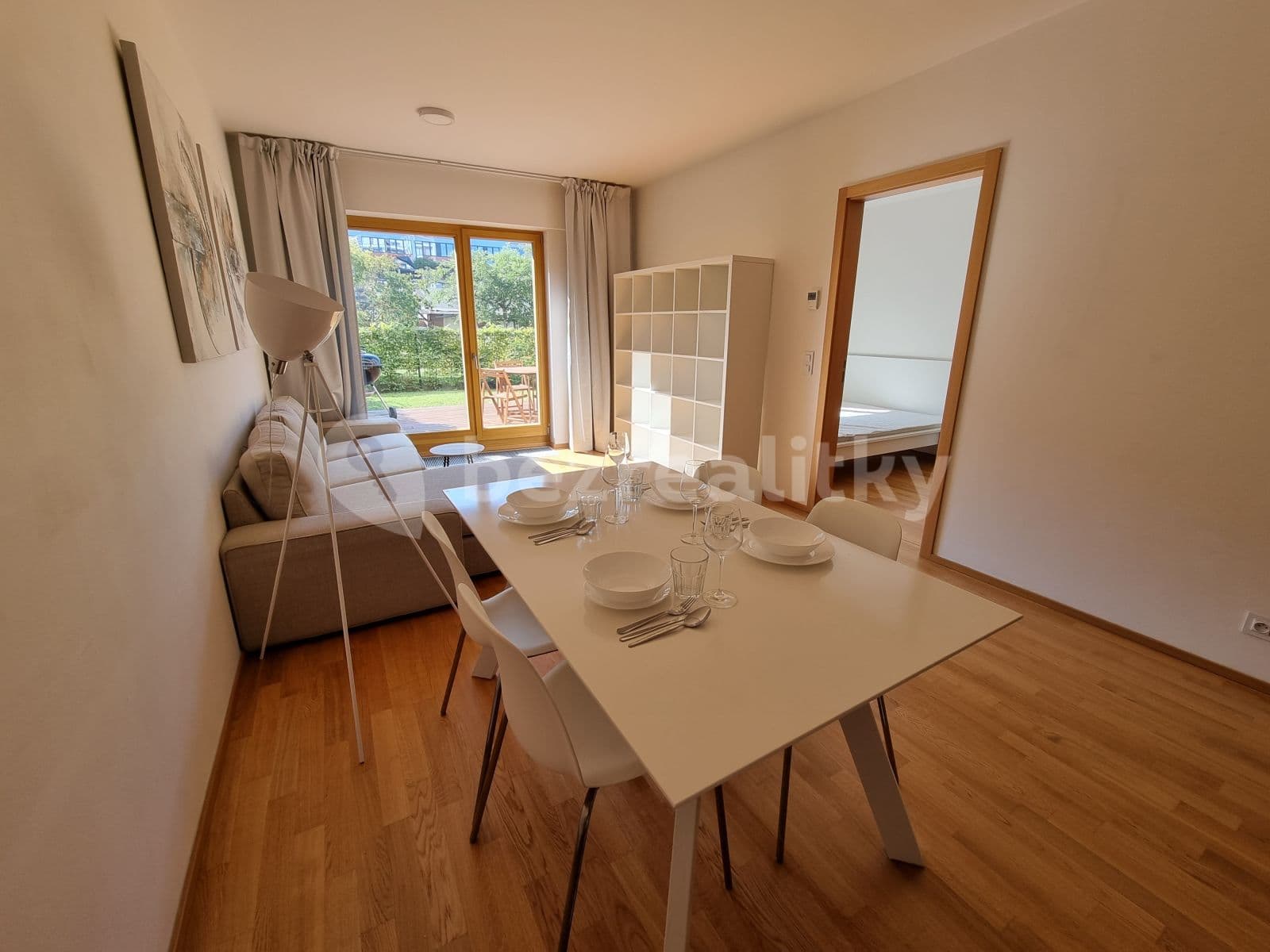 Prenájom bytu 2-izbový 58 m², Za Karlínským přístavem, Praha, Praha Prenájom bytu 2-izbový 58 m², Za Karlínským přístavem, Praha, Praha