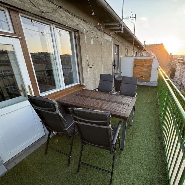 Prenájom bytu 2-izbový 37 m², Sokolovská, Praha, Praha Prenájom bytu 2-izbový 37 m², Sokolovská, Praha, Praha